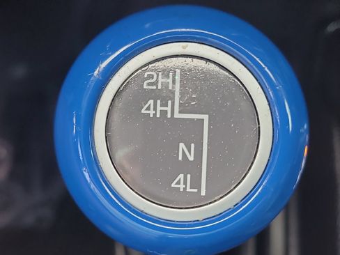 Used 2023 Jeep Gladiator Sport AWD/4WD image 28