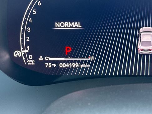 Certified 2025 Acura TLX w/ Technology Package image 33