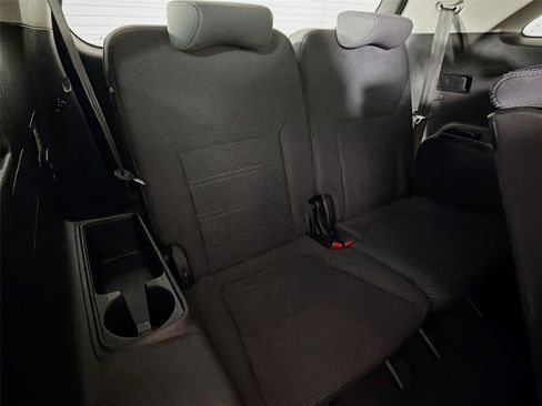 Used 2019 Kia Sorento LX image 25