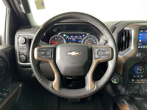 Used 2023 Chevrolet Silverado 2500 High Country w/ Z71 Off-Road Package image 15