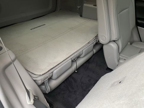 Used 2015 Toyota Highlander Limited Platinum image 8