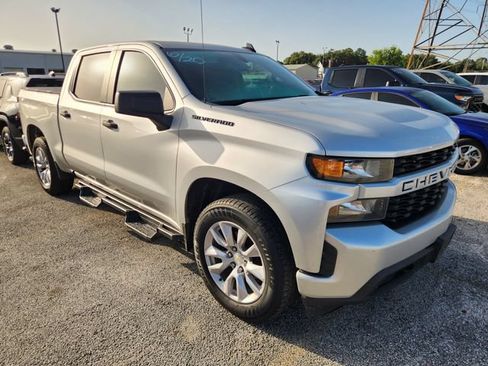 Used 2020 Chevrolet Silverado 1500 Custom w/ Custom Value Package RWD image 1