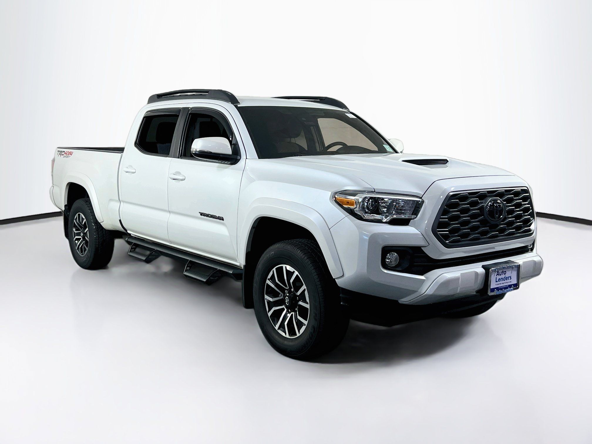 Used 2023 Toyota Tacoma TRD Sport AWD/4WD image 3