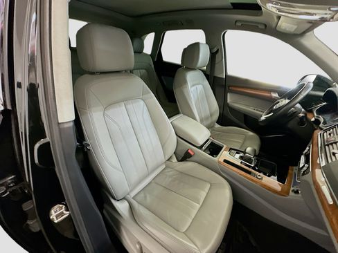 Used 2022 Audi Q5 2.0T Premium w/ Convenience Package image 34