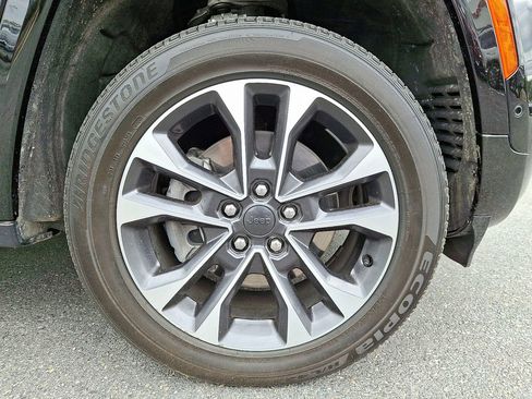 Used 2024 Jeep Grand Cherokee L Overland w/ Luxury Tech Group IV AWD/4WD image 8