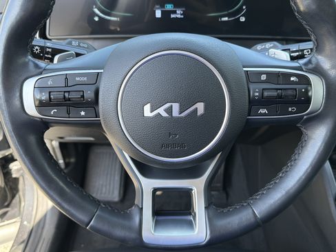 Used 2023 Kia Sportage EX AWD/4WD image 13