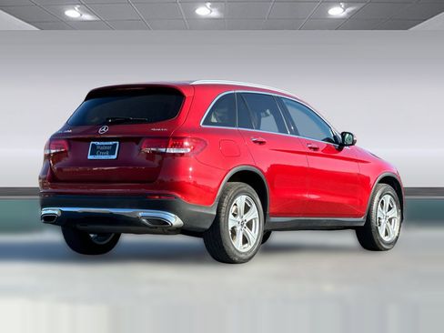 Used 2018 Mercedes-Benz GLC 300 4MATIC image 8