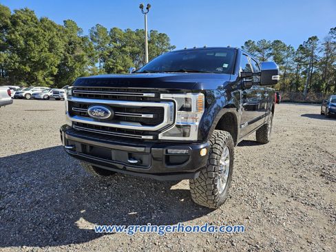 Used 2022 Ford F250 Platinum image 2
