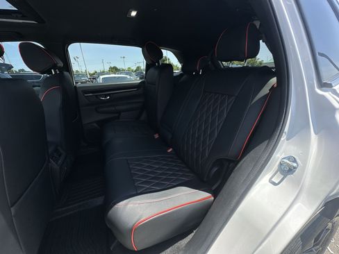 Used 2025 Honda CR-V Sport image 32