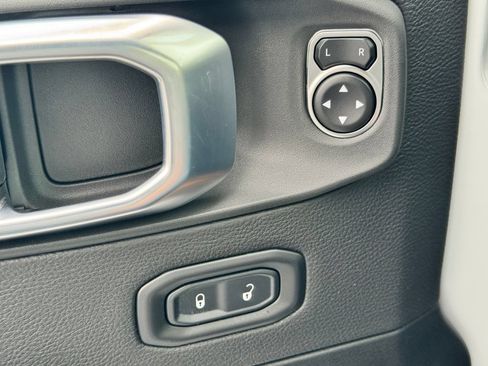 New 2026 Jeep Gladiator Sport AWD/4WD image 24
