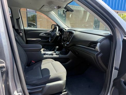 Used 2020 Chevrolet Traverse LS FWD image 15