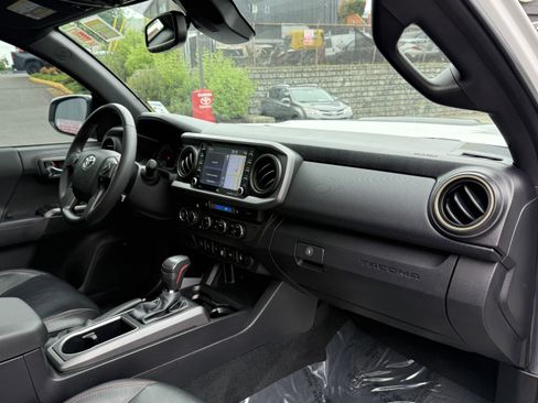 Certified 2022 Toyota Tacoma TRD Pro image 19