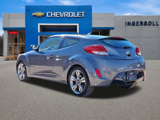 Used 2017 Hyundai Veloster Value Edition FWD image 22