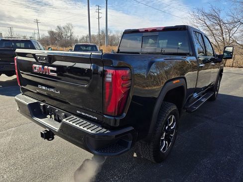 New 2026 GMC Sierra 3500 Denali w/ Denali Reserve Package AWD/4WD image 4