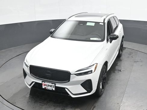 New 2026 Volvo XC60 T8 Ultra w/ Climate Package AWD/4WD image 28