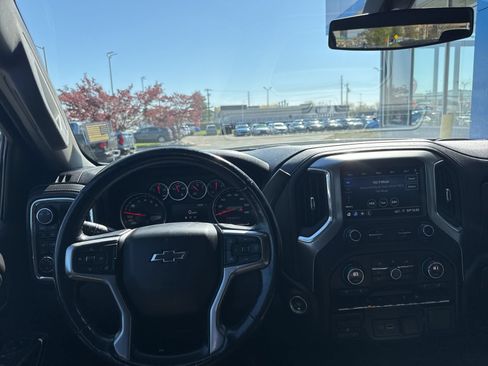 Used 2019 Chevrolet Silverado 1500 RST w/ All-Star Edition AWD/4WD image 2