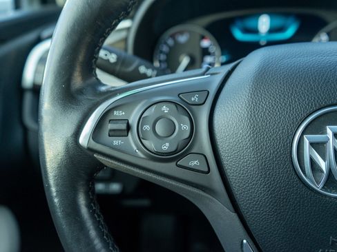 Used 2020 Buick Envision Premium w/ Driver Confidence Package image 24