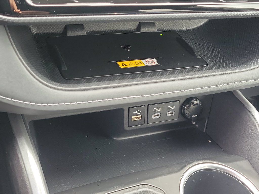 Used 2024 Toyota Highlander XSE FWD image 18