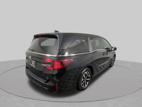 Used 2025 Honda Odyssey EX-L image 12