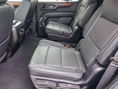 Used 2025 GMC Yukon Denali image 16