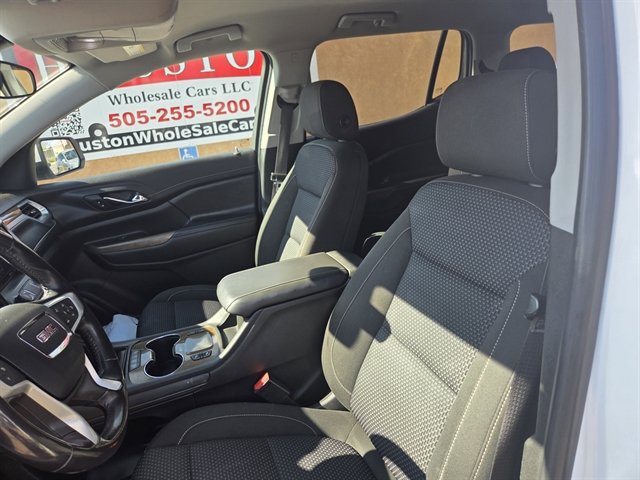 Used 2020 GMC Acadia SLE w/ Driver Convenience Package FWD image 7