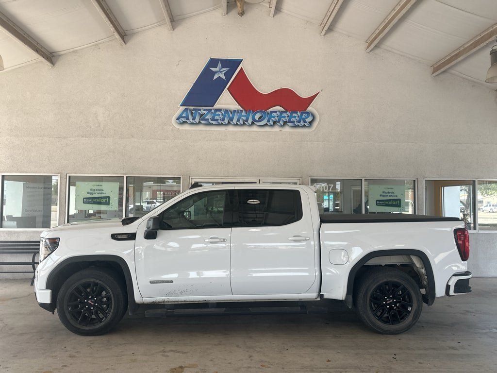Used 2024 GMC Sierra 1500 Elevation RWD image 2