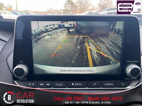 Used 2022 Nissan Sentra SV FWD image 14