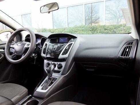Used 2014 Ford Focus SE image 7