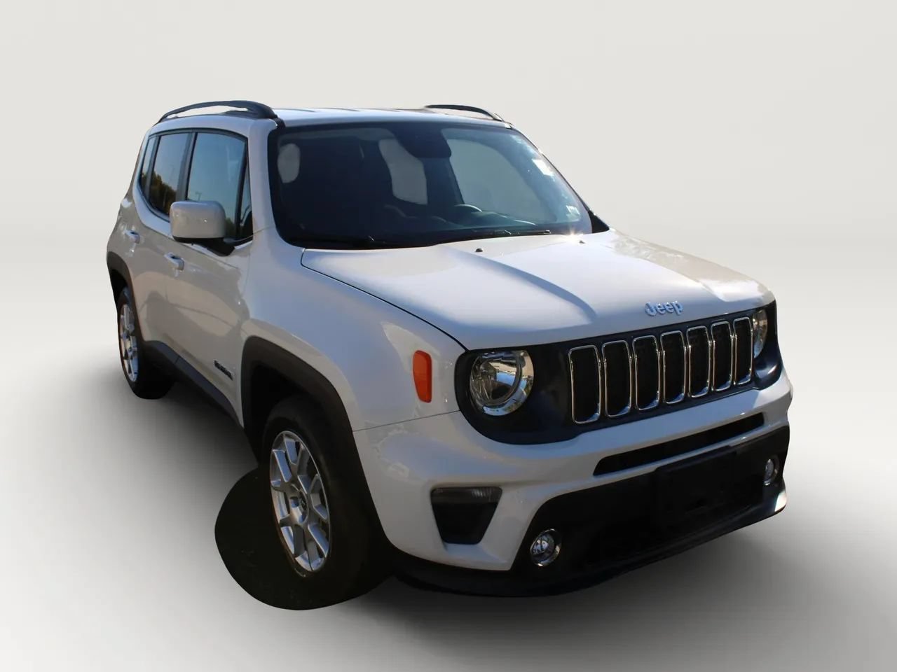 Used 2019 Jeep Renegade Latitude FWD image 12