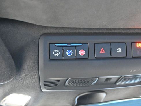 Used 2021 Chevrolet Corvette Stingray Premium Conv w/ Z51 Performance Package image 35