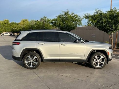 Used 2022 Jeep Grand Cherokee Limited 4xe w/ Luxury Tech Group II image 3