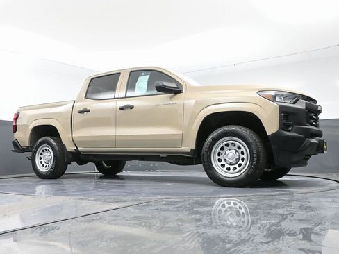 Used 2023 Chevrolet Colorado W/T image 44