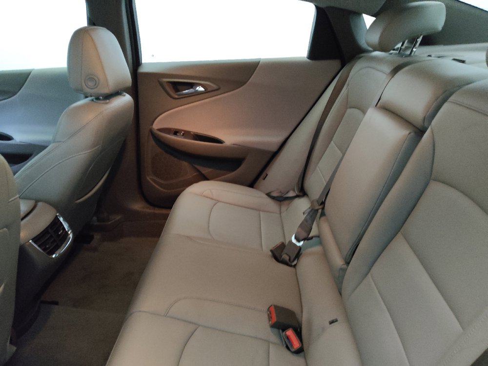 Used 2020 Chevrolet Malibu LT FWD image 18
