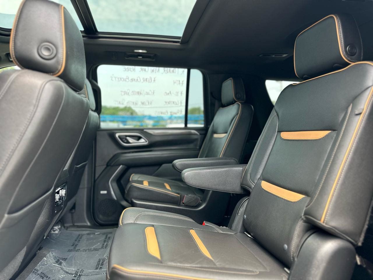 Used 2022 GMC Yukon XL AT4 AWD/4WD image 14