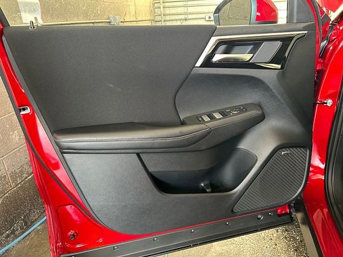 New 2026 Mitsubishi Outlander ES image 9