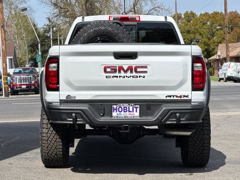 New 2024 GMC Canyon AT4X w/ AT4X AEV Edition AWD/4WD image 4