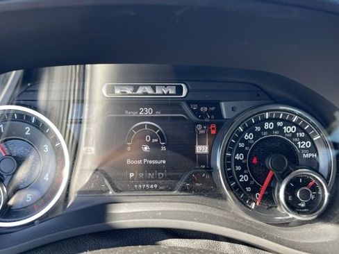 Used 2020 RAM 3500 Laramie image 19