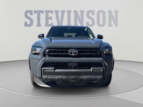 Used 2025 Toyota 4Runner SR5 AWD/4WD image 8