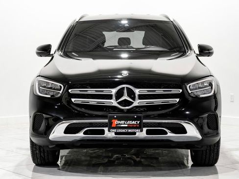 Used 2022 Mercedes-Benz GLC 300 image 2