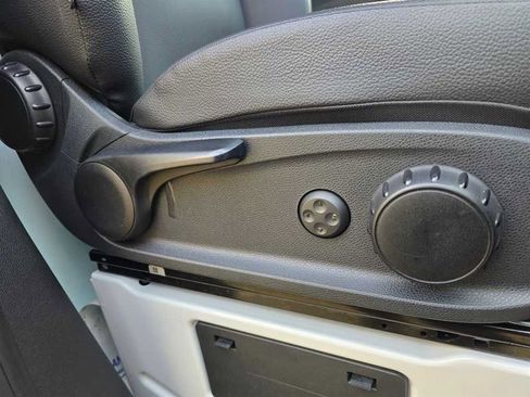 Used 2024 Mercedes-Benz Sprinter 2500 image 19