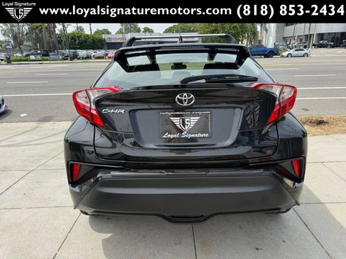 Used 2020 Toyota C-HR LE FWD image 6