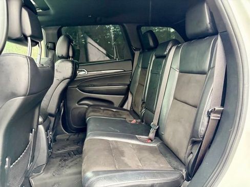 Used 2019 Jeep Grand Cherokee Altitude image 28