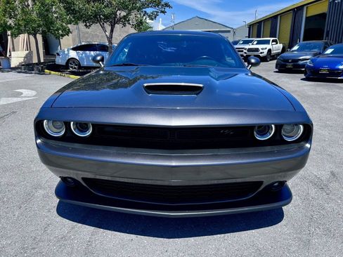 Used 2019 Dodge Challenger R/T w/ Driver Convenience Group RWD image 3
