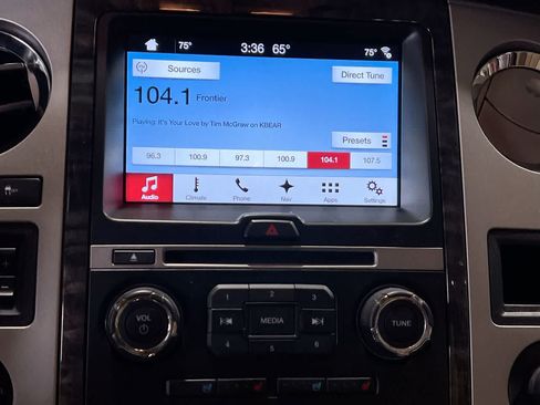 Used 2017 Ford Expedition Limited w/ Equipment Group 301A AWD/4WD image 16