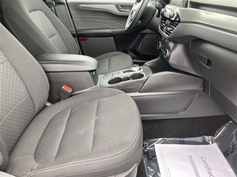 Used 2025 Ford Escape Active image 29