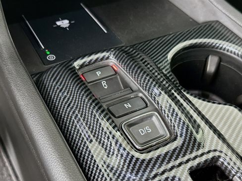 Used 2025 Honda Pilot EX-L image 24