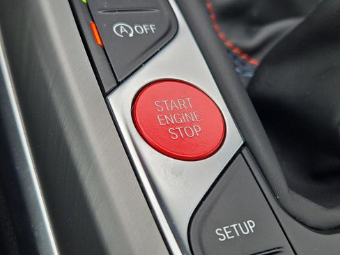 Used 2025 BMW M2 image 25