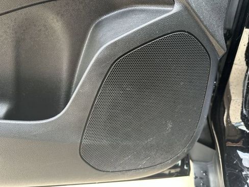 Used 2024 Chevrolet Trax RS FWD image 26