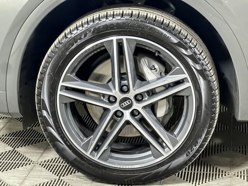 Used 2023 Audi Q5 e Premium Plus w/ Premium Plus Package image 25
