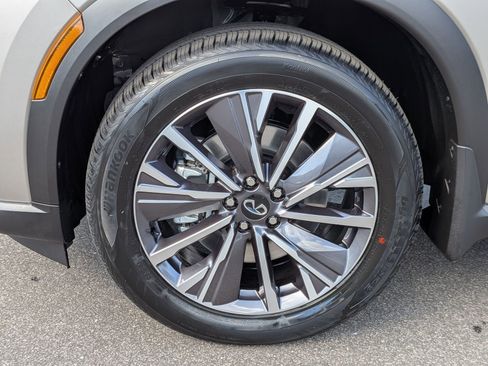 New 2026 INFINITI QX60 Luxe w/ Cargo Package AWD/4WD image 10